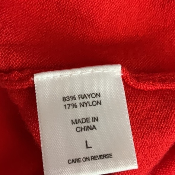 New York & Company 7th Avenue Design Studio Scooped Neck Sweater - Picture 8 of 11